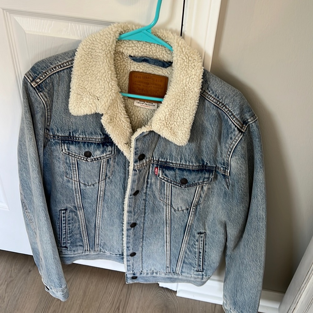 Mens Levi’s sherpa jacket